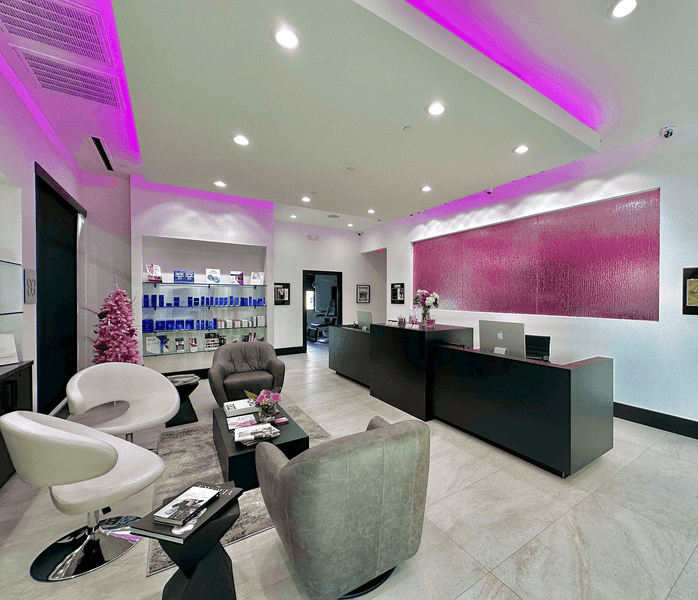 THE DERM LOUNGE